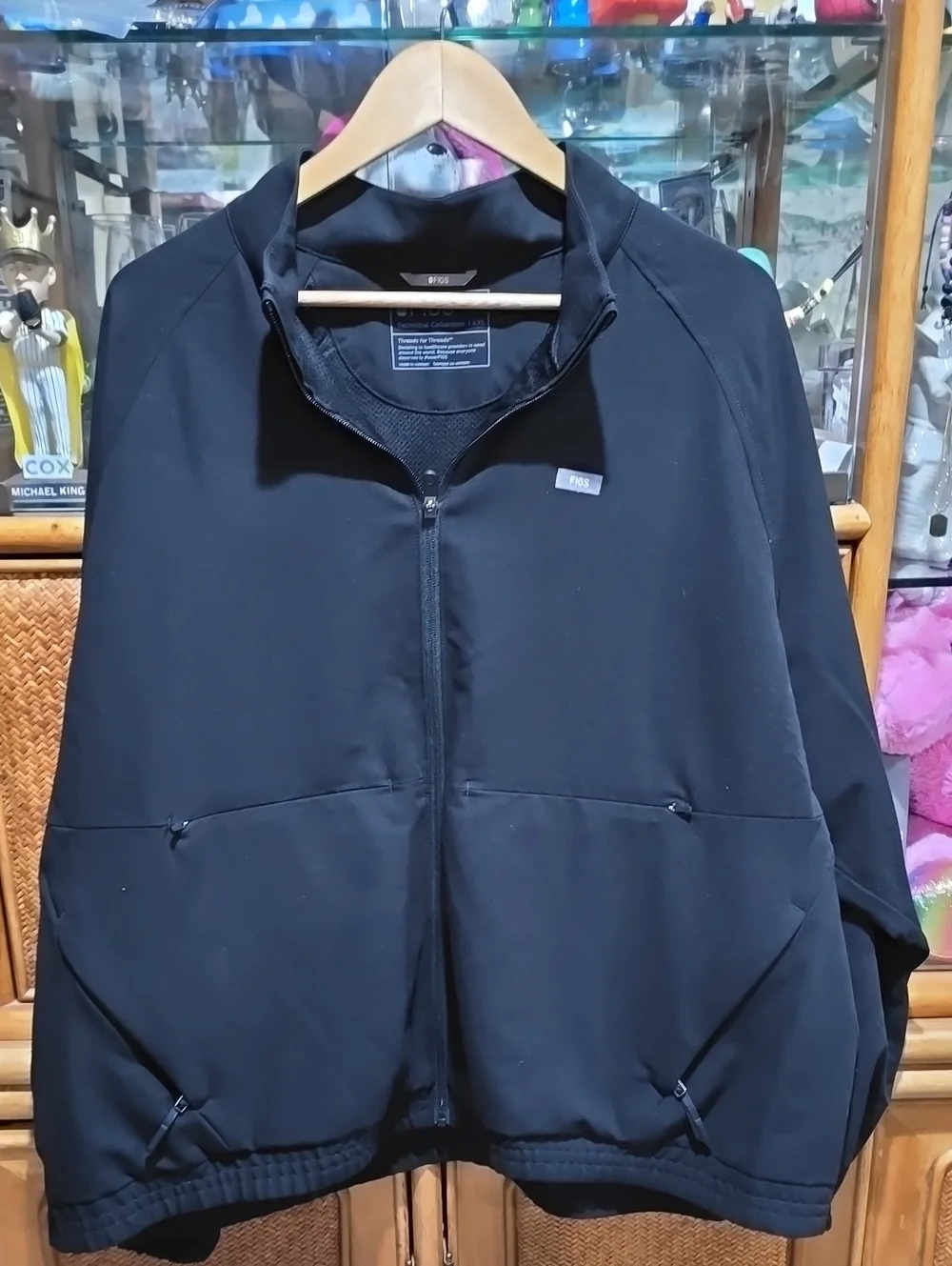 FIGS COBAKI SCRUB JACKET